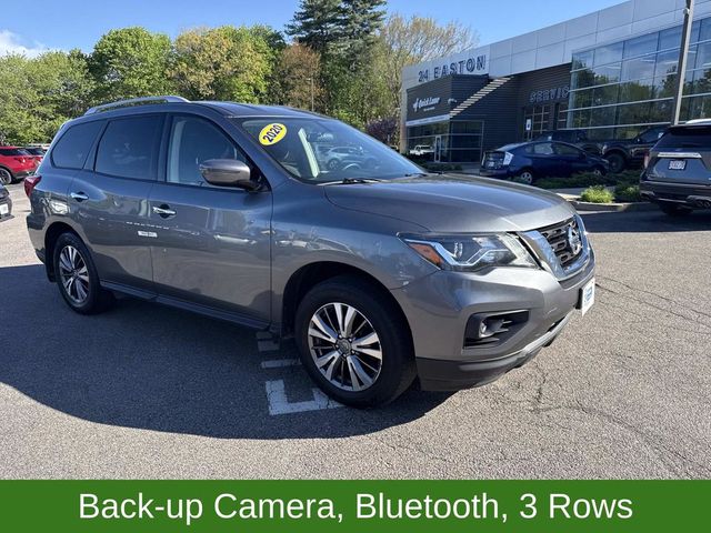 2020 Nissan Pathfinder S