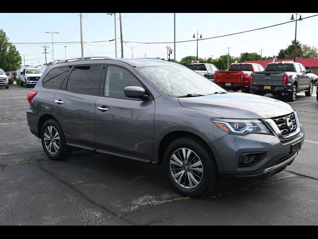 2020 Nissan Pathfinder S