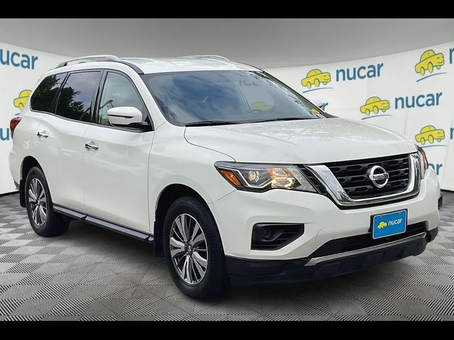 2020 Nissan Pathfinder S