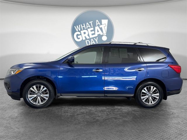 2020 Nissan Pathfinder S