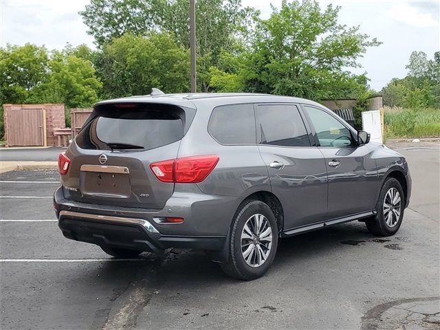 2020 Nissan Pathfinder S