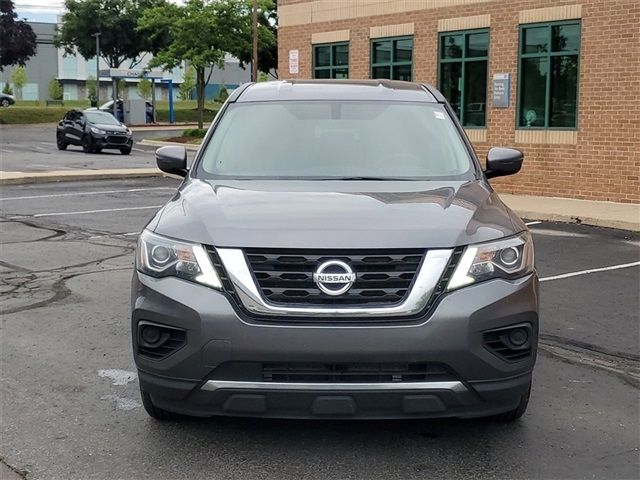 2020 Nissan Pathfinder S