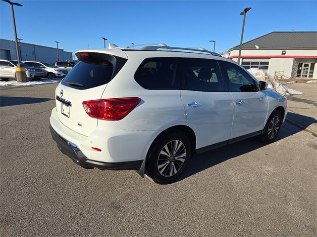 2020 Nissan Pathfinder S