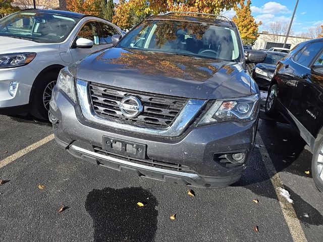 2020 Nissan Pathfinder S