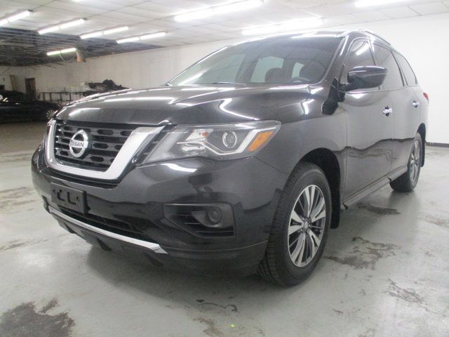 2020 Nissan Pathfinder S