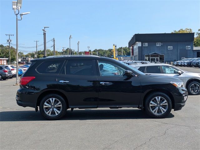 2020 Nissan Pathfinder S