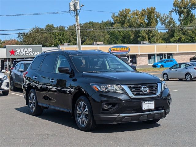 2020 Nissan Pathfinder S