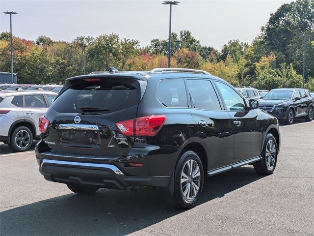 2020 Nissan Pathfinder S