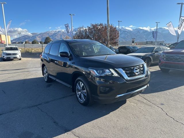 2020 Nissan Pathfinder S