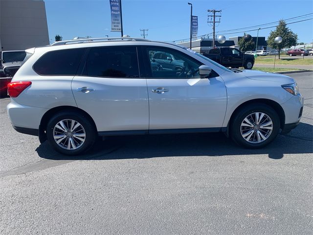 2020 Nissan Pathfinder S