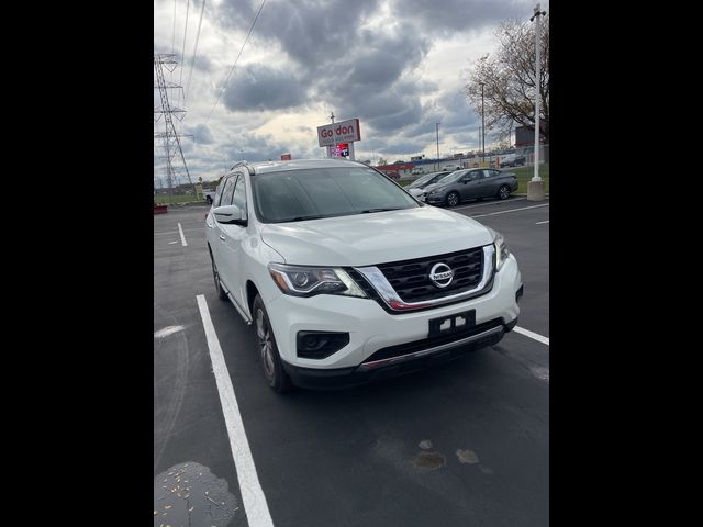 2020 Nissan Pathfinder S