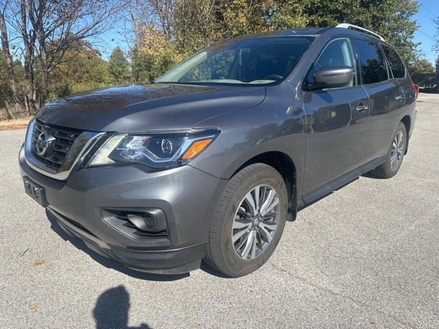 2020 Nissan Pathfinder S