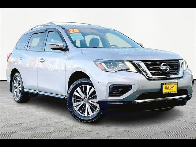 2020 Nissan Pathfinder S