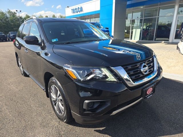 2020 Nissan Pathfinder S