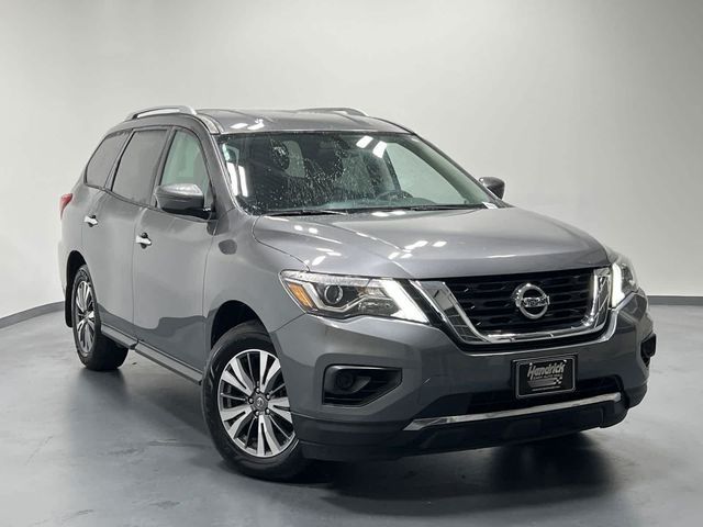 2020 Nissan Pathfinder S