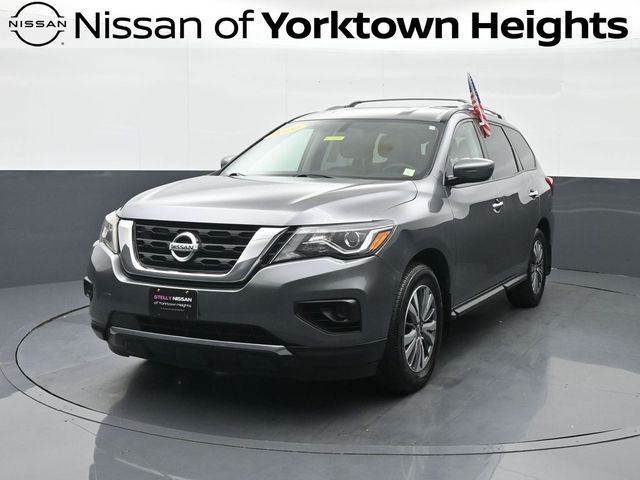 2020 Nissan Pathfinder S