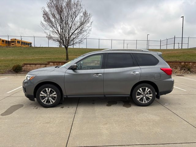 2020 Nissan Pathfinder S