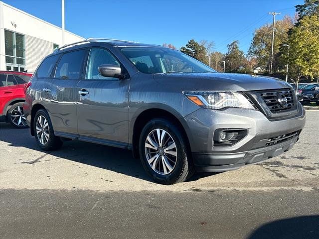 2020 Nissan Pathfinder S