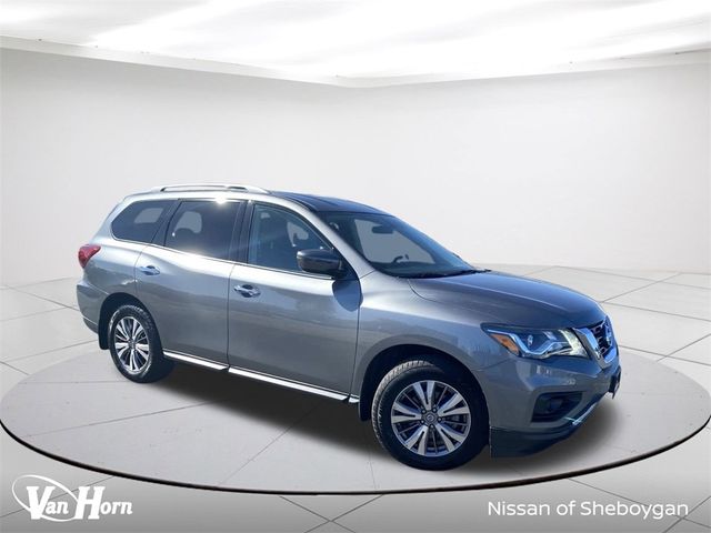 2020 Nissan Pathfinder S