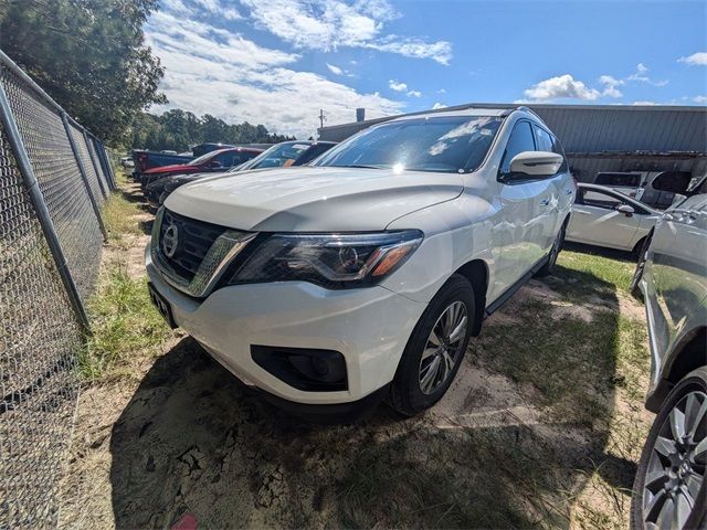 2020 Nissan Pathfinder S