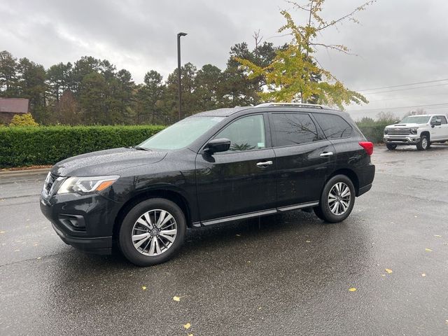 2020 Nissan Pathfinder S