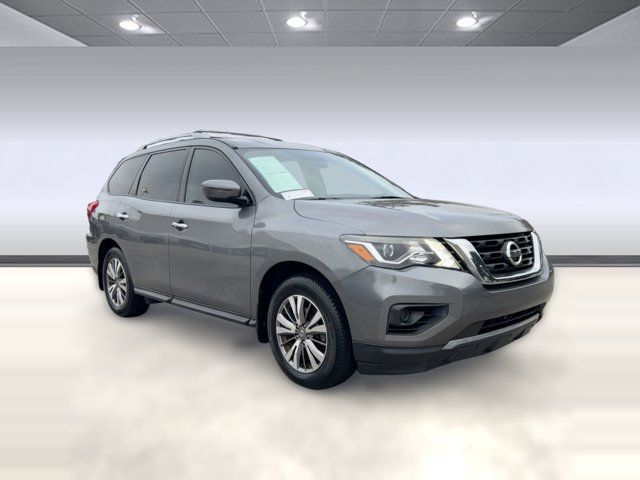 2020 Nissan Pathfinder S