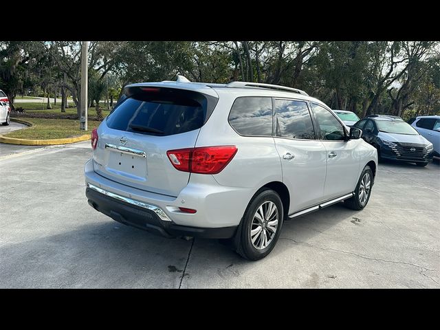 2020 Nissan Pathfinder S