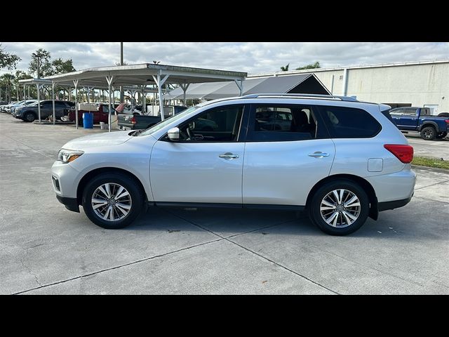 2020 Nissan Pathfinder S