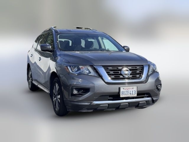 2020 Nissan Pathfinder S