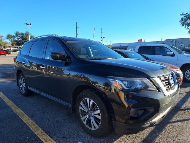 2020 Nissan Pathfinder S