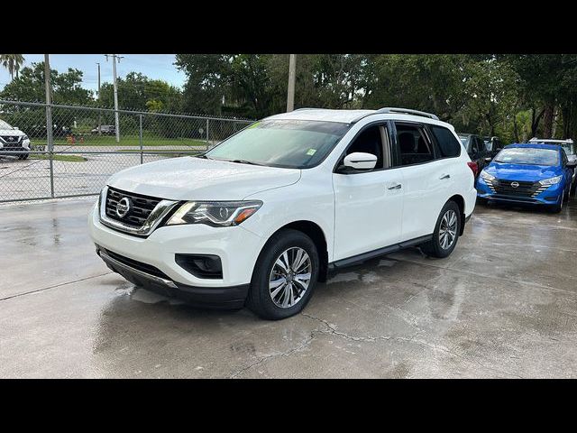 2020 Nissan Pathfinder S