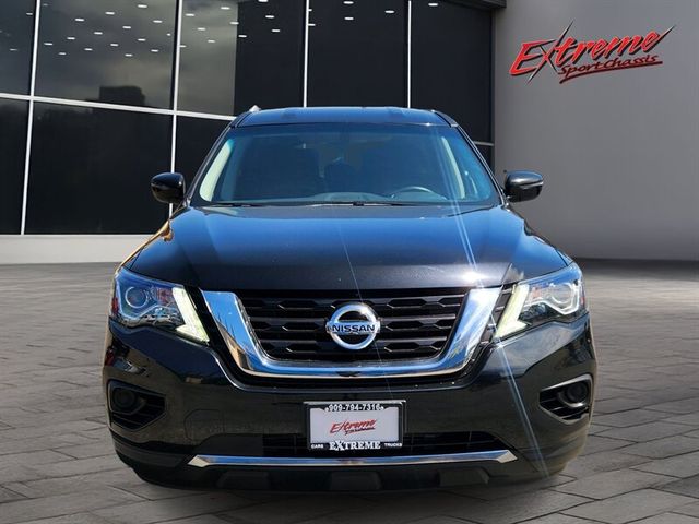 2020 Nissan Pathfinder S