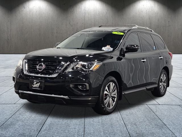 2020 Nissan Pathfinder S