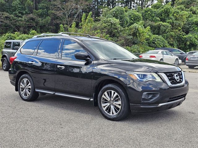 2020 Nissan Pathfinder S