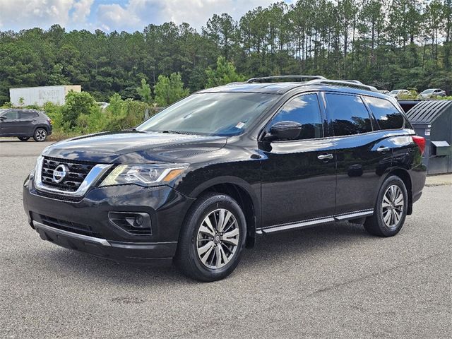 2020 Nissan Pathfinder S