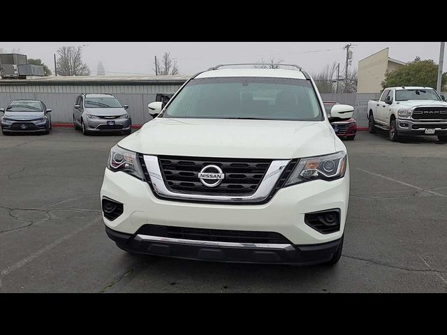 2020 Nissan Pathfinder S