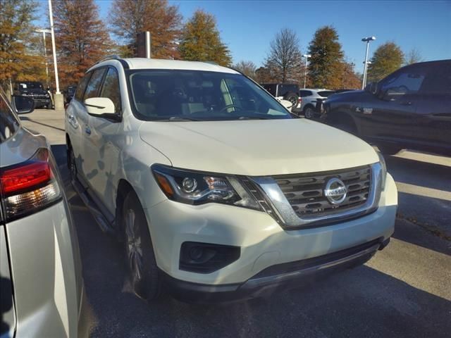 2020 Nissan Pathfinder S