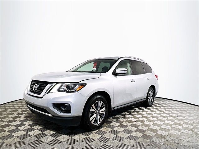 2020 Nissan Pathfinder S