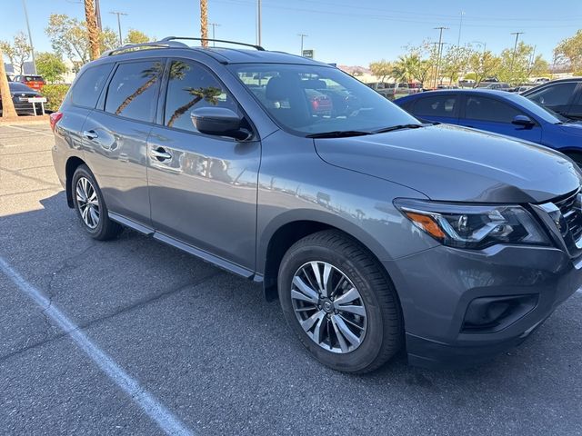 2020 Nissan Pathfinder S