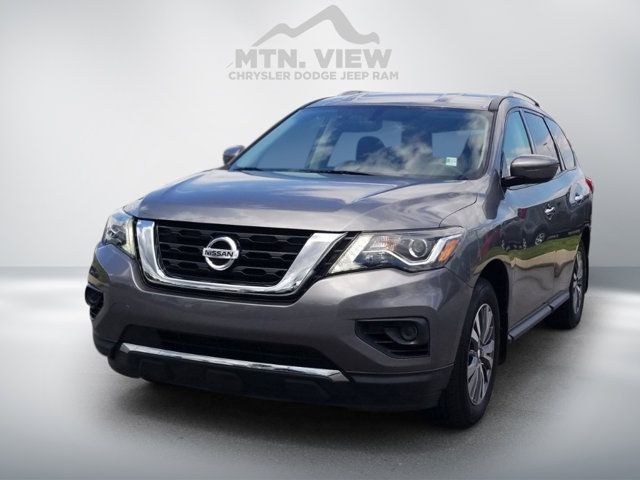 2020 Nissan Pathfinder S