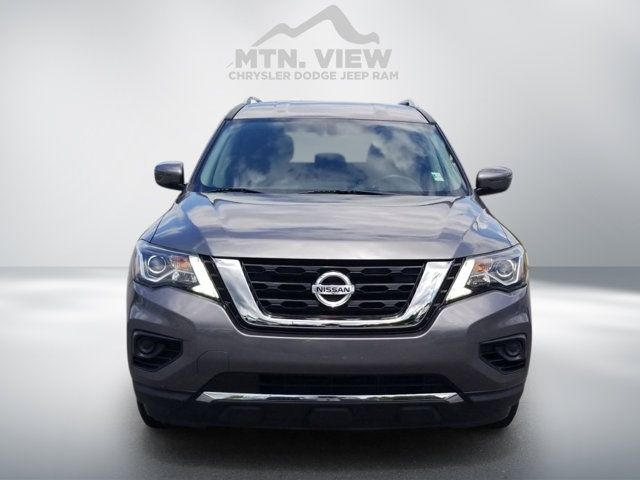 2020 Nissan Pathfinder S