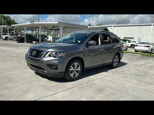 2020 Nissan Pathfinder S