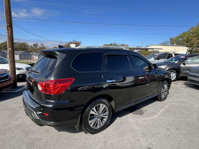 2020 Nissan Pathfinder S