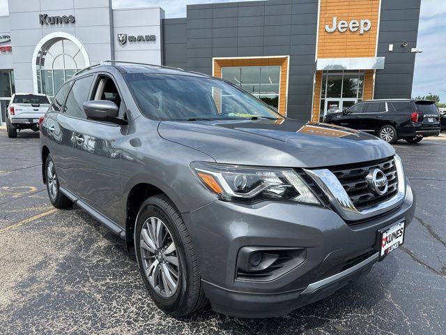 2020 Nissan Pathfinder S