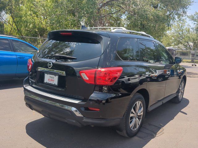 2020 Nissan Pathfinder S