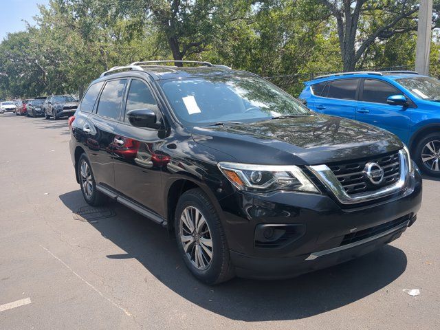 2020 Nissan Pathfinder S
