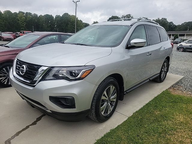 2020 Nissan Pathfinder S