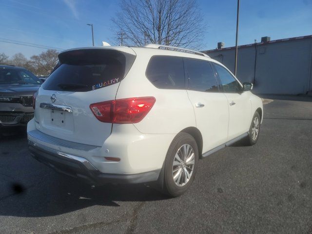 2020 Nissan Pathfinder S