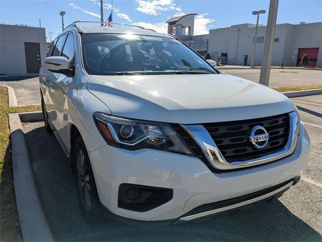 2020 Nissan Pathfinder S