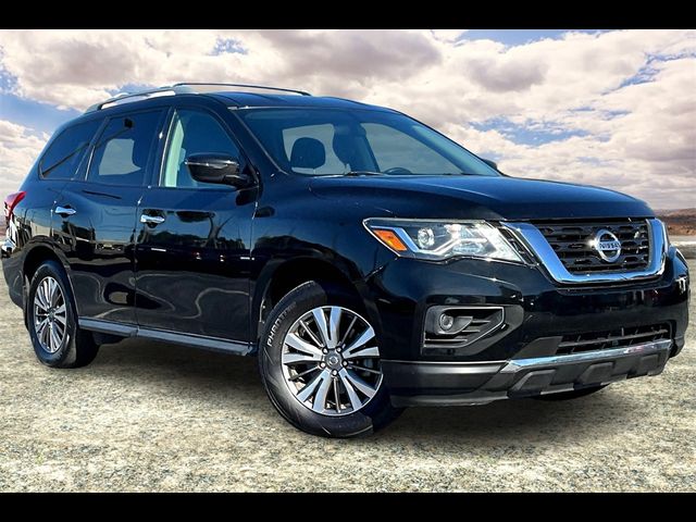 2020 Nissan Pathfinder S